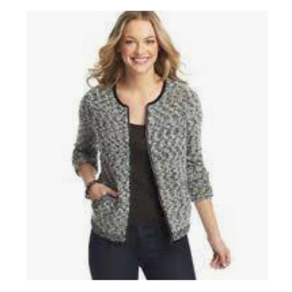 Loft Sweater Zip-Up Sweater Jacket Top Gorgeous Size Medium Black & White